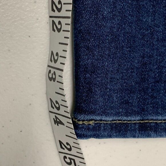 Silver Jeans Suki sz 29 Skinny Crop Dark Wash Inseam 24.5" - Picture 2 of 9